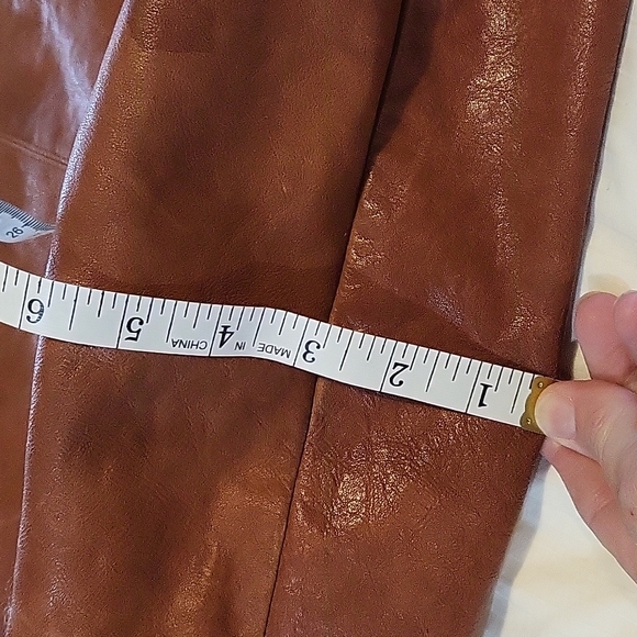 BERACAMY LEATHER TOTE - Picture 12 of 13